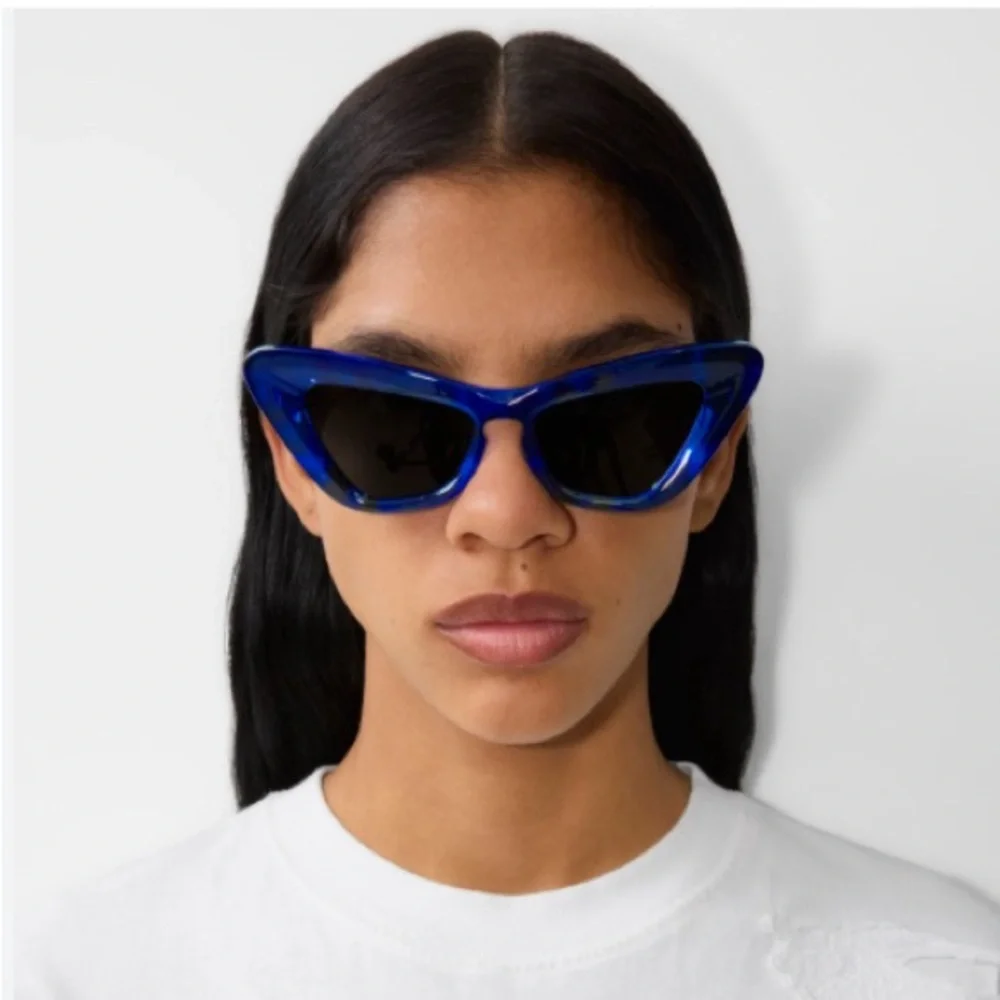 2025 Burberry Rose Blue Cateye Glasses x Silver Hardware NWT